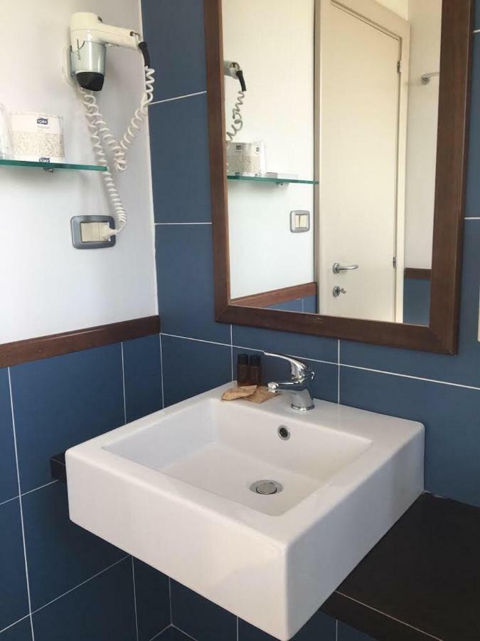 Hotel Royal سان بنيديتّو ديل ترونتو المظهر الخارجي الصورة