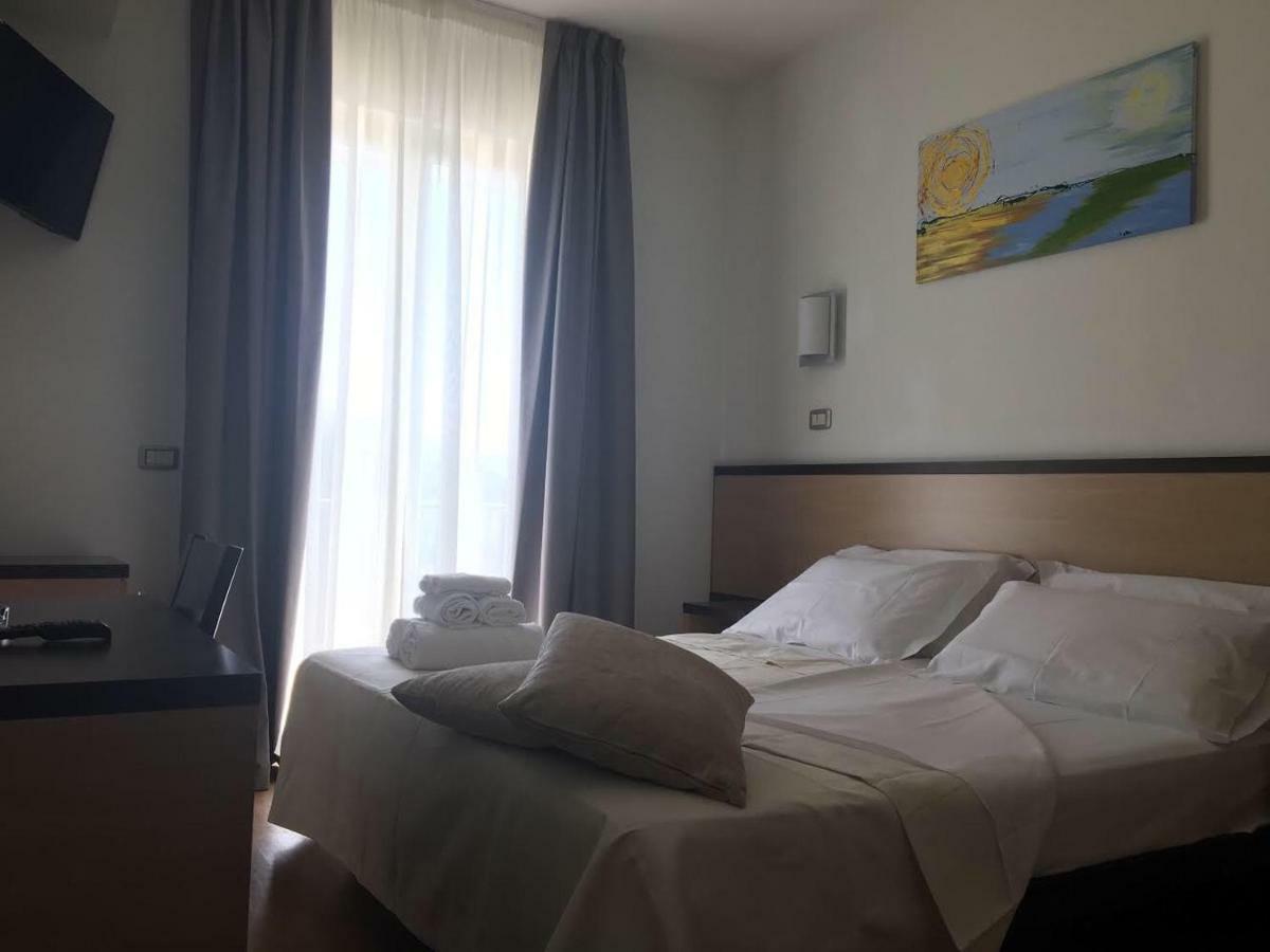 Hotel Royal سان بنيديتّو ديل ترونتو المظهر الخارجي الصورة