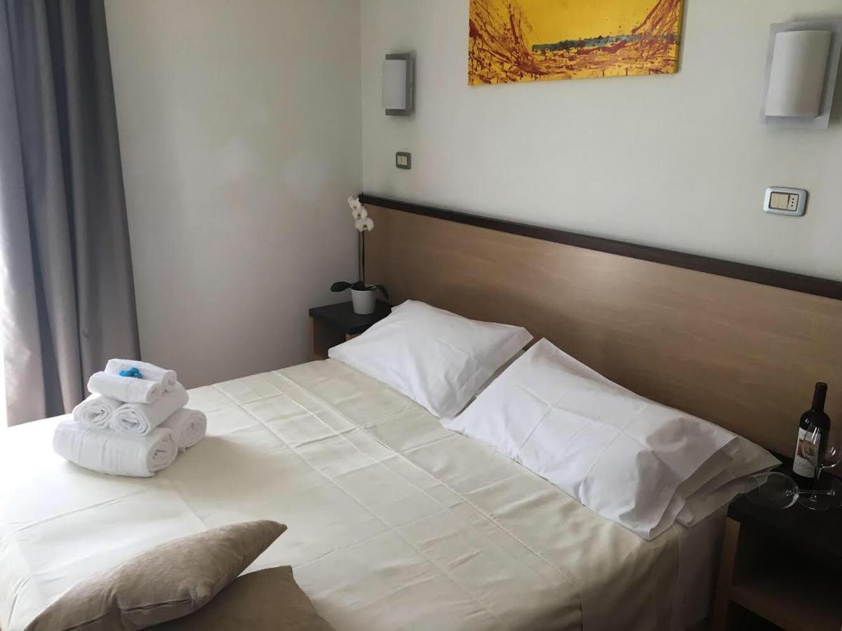 Hotel Royal سان بنيديتّو ديل ترونتو المظهر الخارجي الصورة